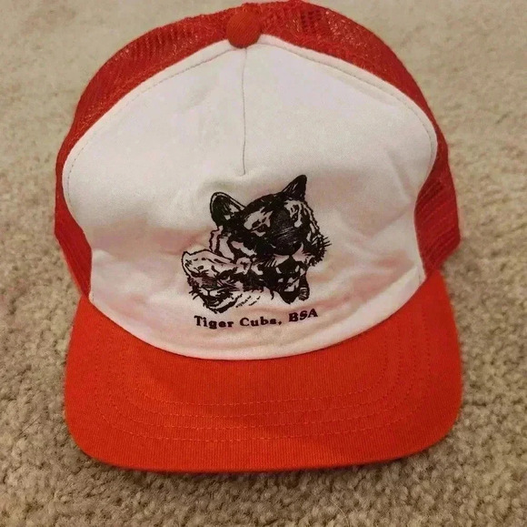 Vintage Tiger Cubs BSA Red White Snapback Mesh Size Small/Medium - Picture 1 of 4